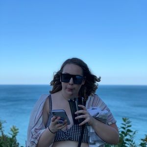 Meet your Posher, Kayla